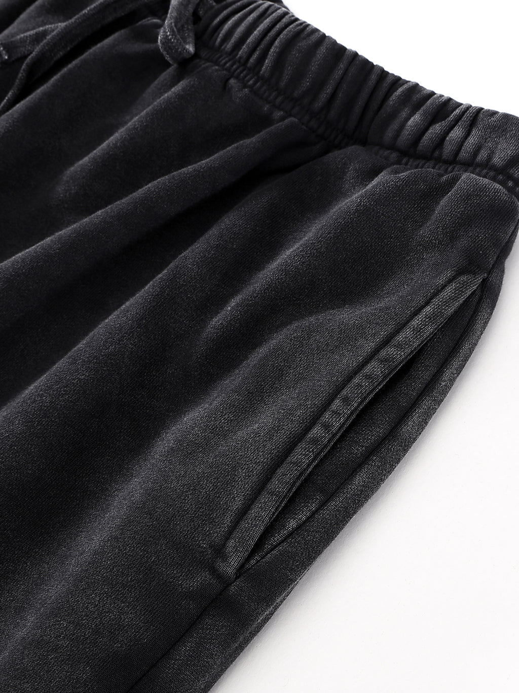 LUXEN Snow Washed Raw Hem Shorts